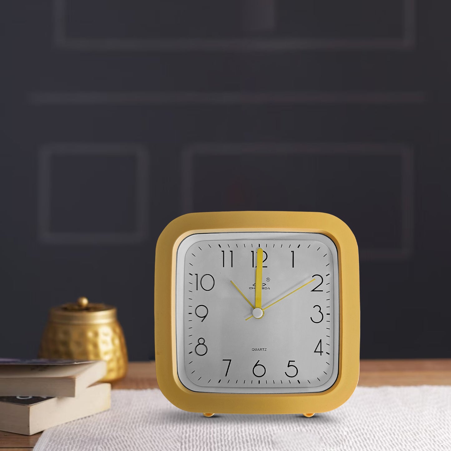 retro table clock