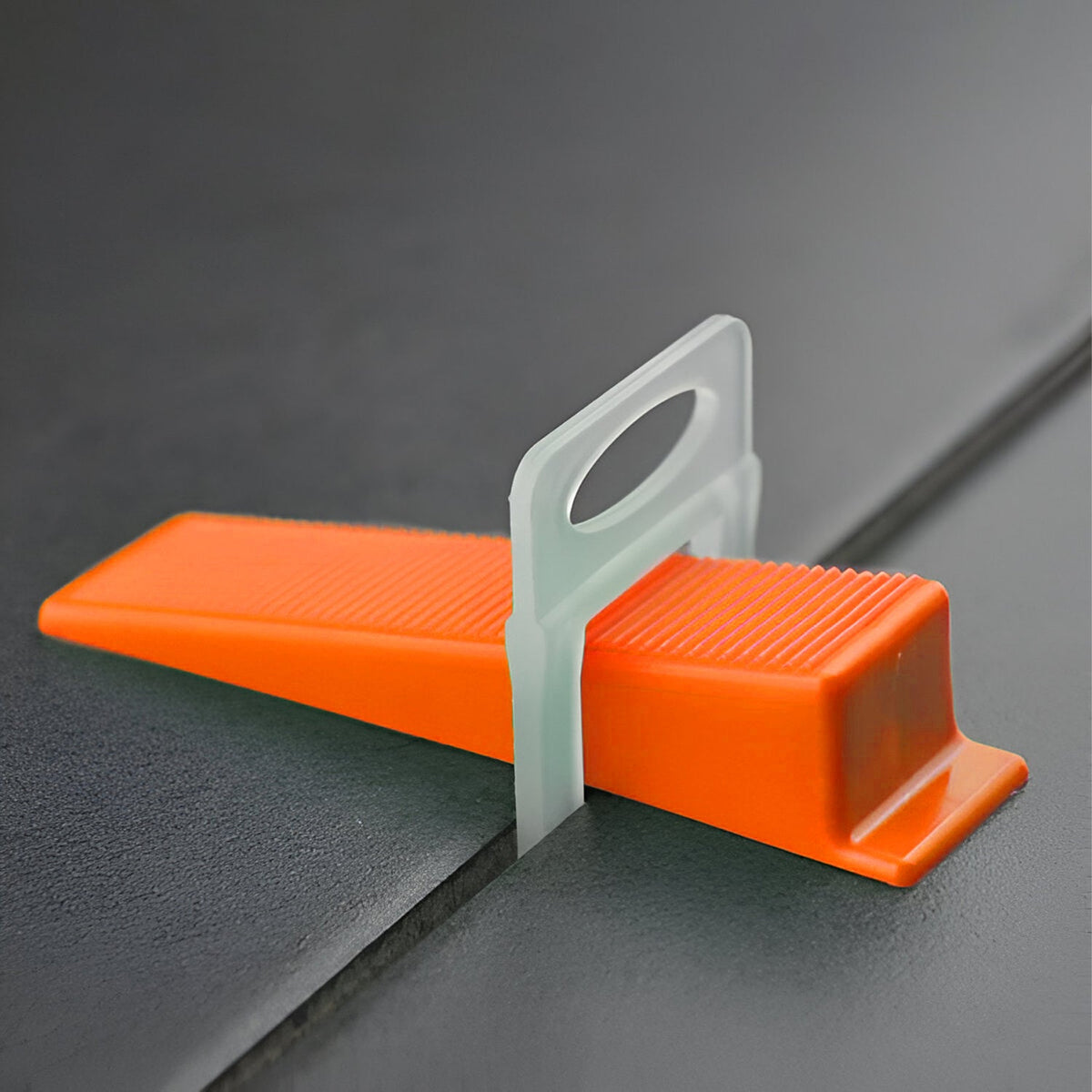 Tile Levelling Wedges, Pack of 100 – Reusable Plastic, Orange, Red or Yellow - photo 12