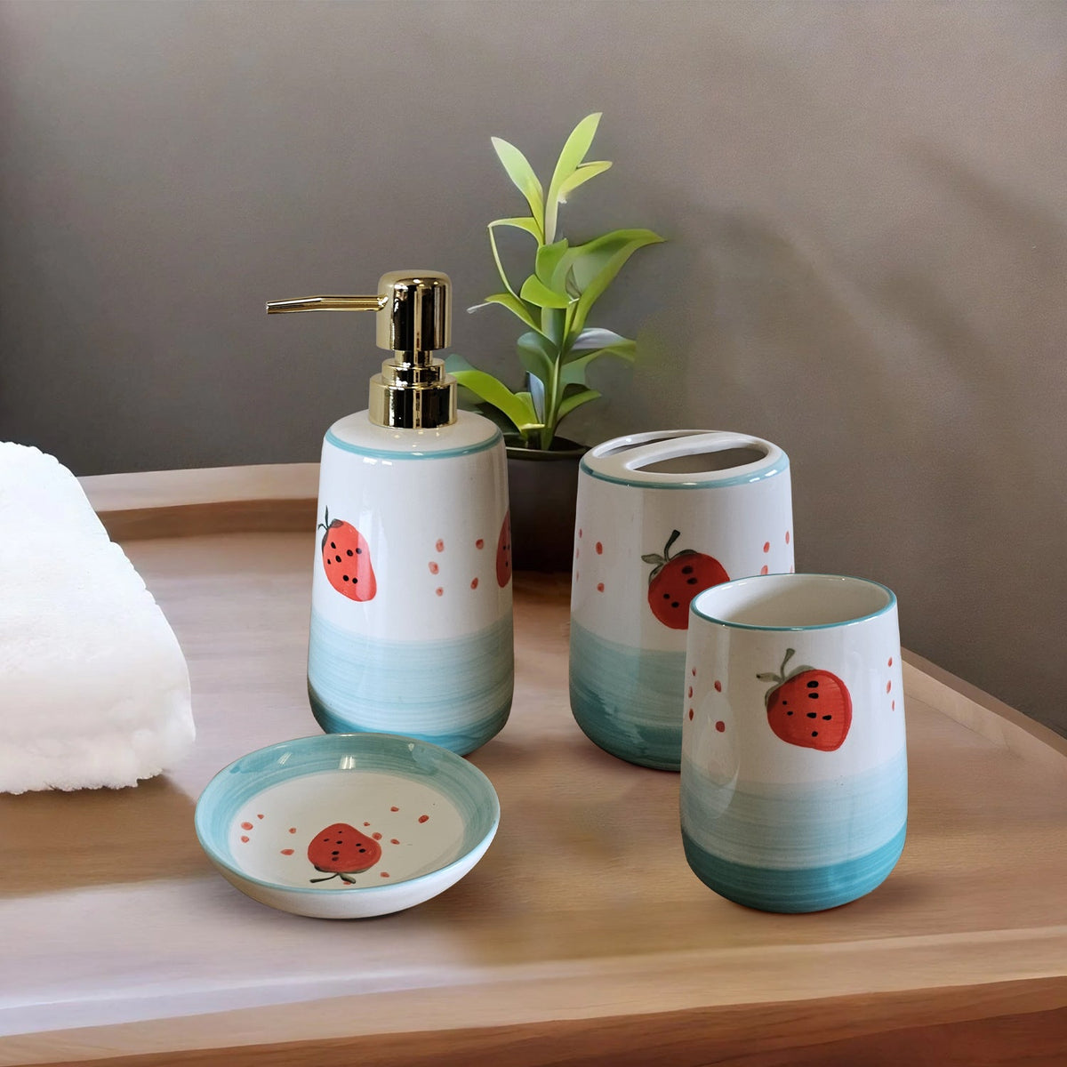 Ceramic Bathroom Accessory Set – Strawberry Design, Gold-Tone Pump, 4 Pieces - photo 2
