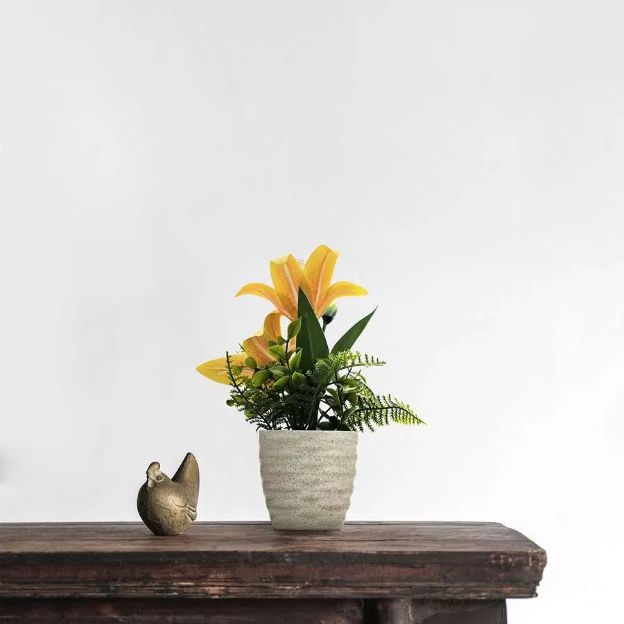 Artificial lily Flowers Pot