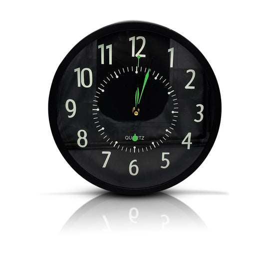 Classic Black Round Wall Clock – Black Dial, Easy-Read Numbers