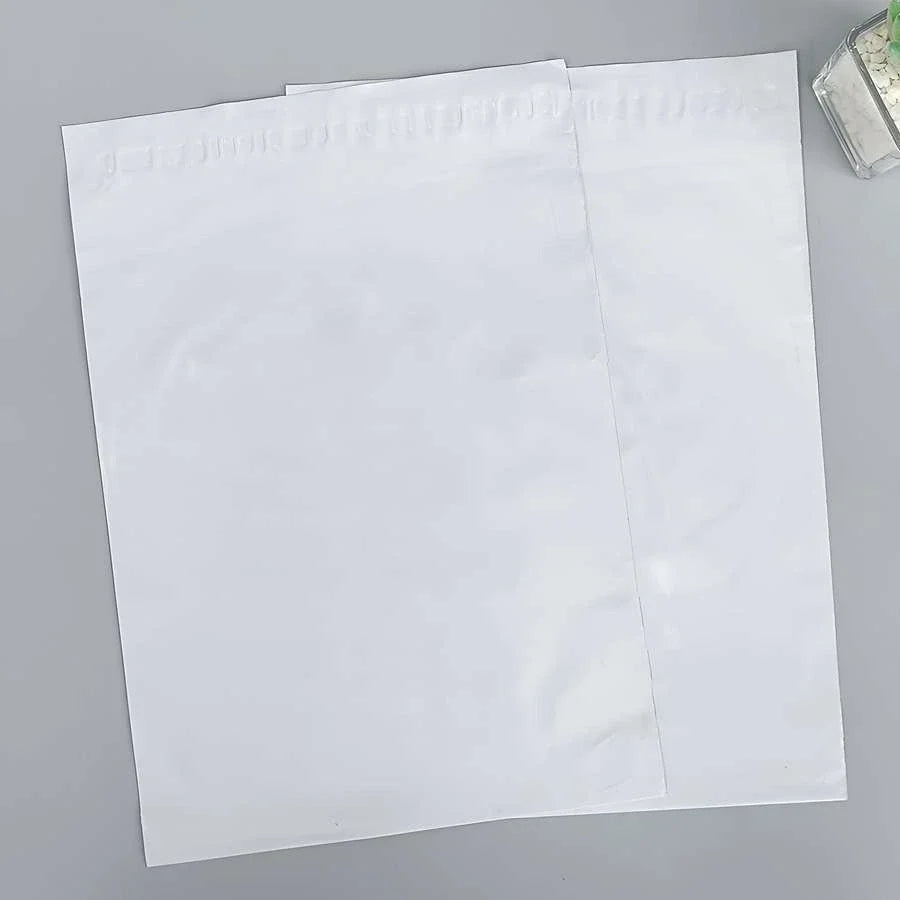 White Mailing Bags – Pack of 30, 17 x 30, 32 x 45 or 35 x 45 cm - photo 2
