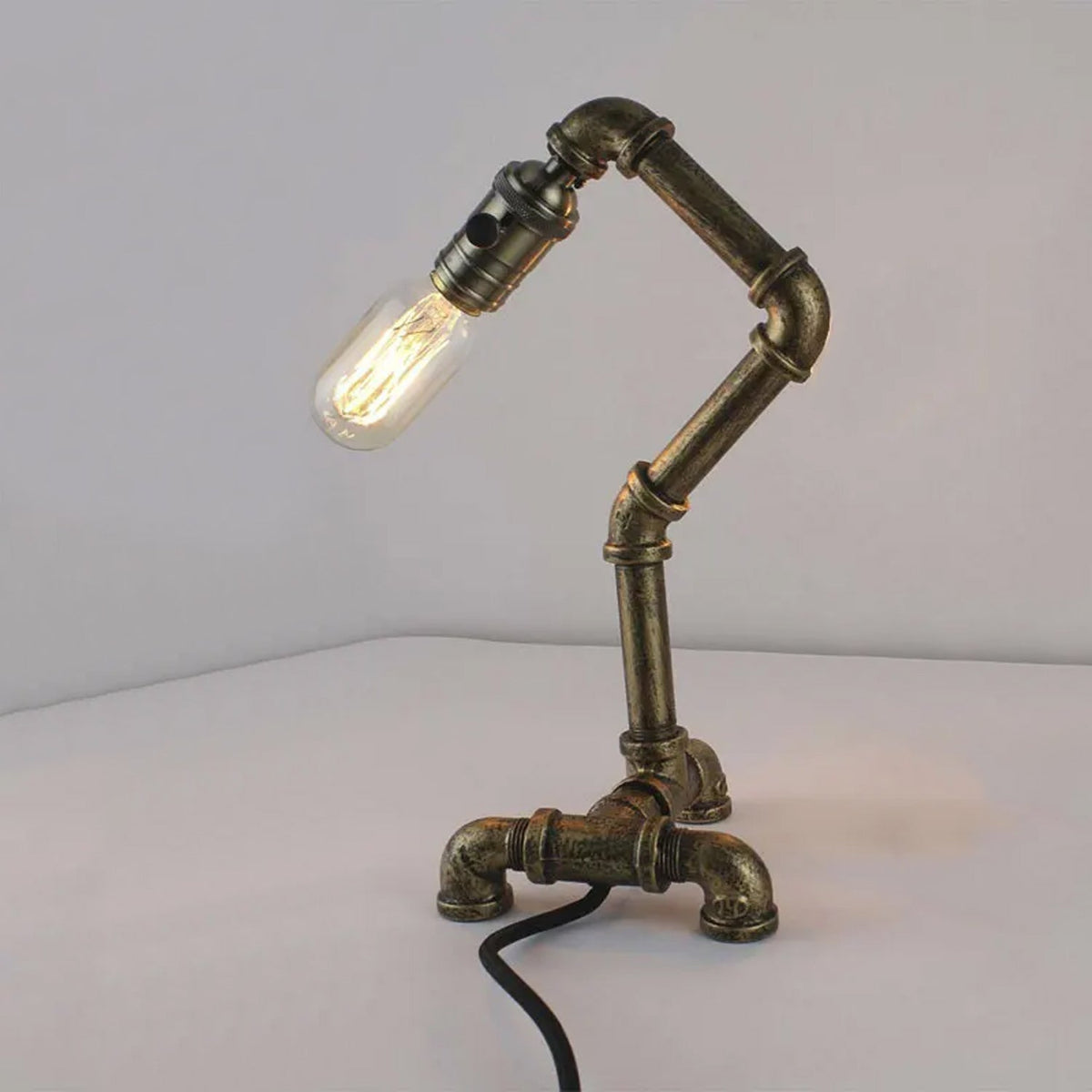Industrial Steampunk Water Pipe Table Lamp E27 – Copper, Silver or Red - photo 2