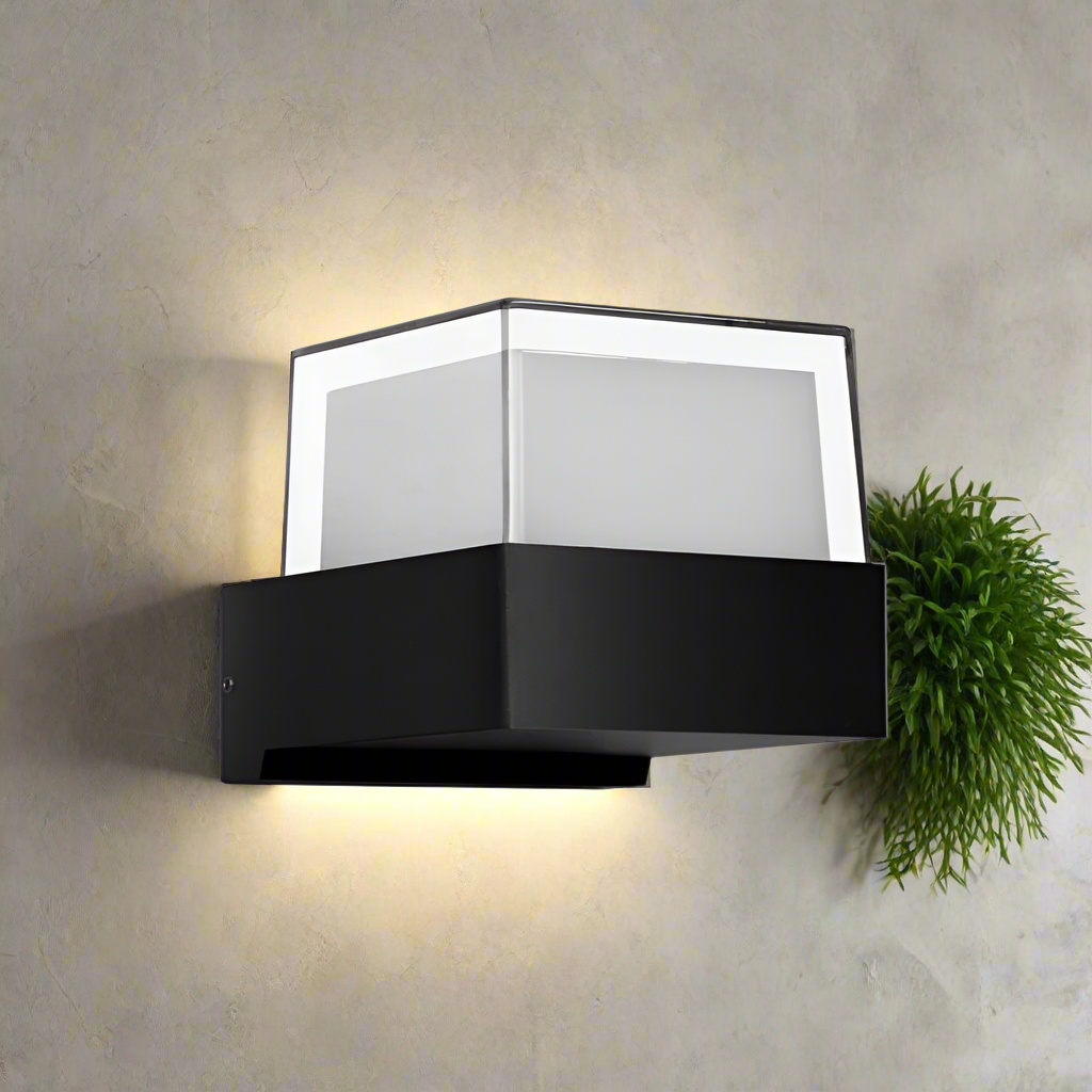 Square 7W LED Wall Light IP54 – Black, Die-cast Aluminium - photo 4