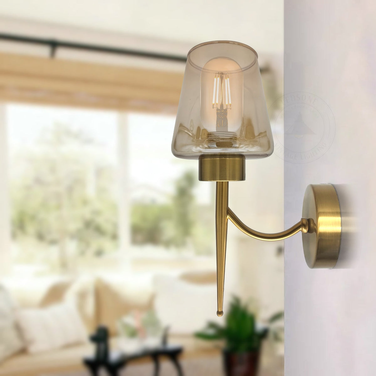 Amber Glass Wall Light with Curved Arm – Copper Plated, E27