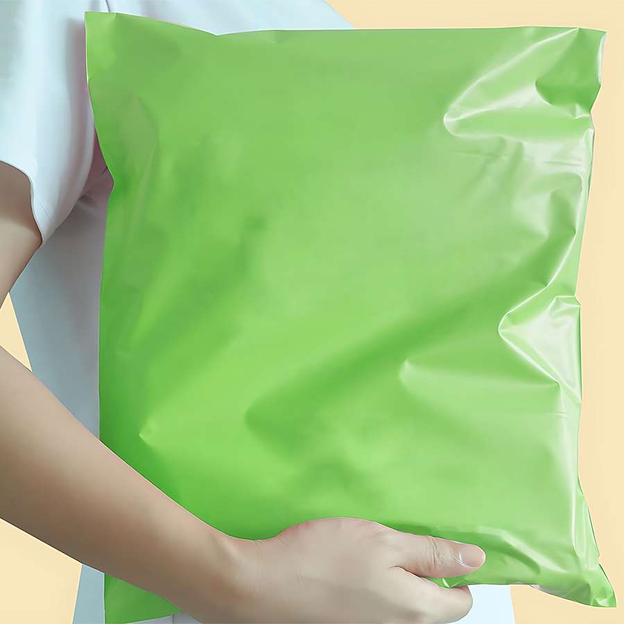 Light Green Mailing Bags – 28 x 42 or 32 x 45 cm, Packs of 30 or 1000
