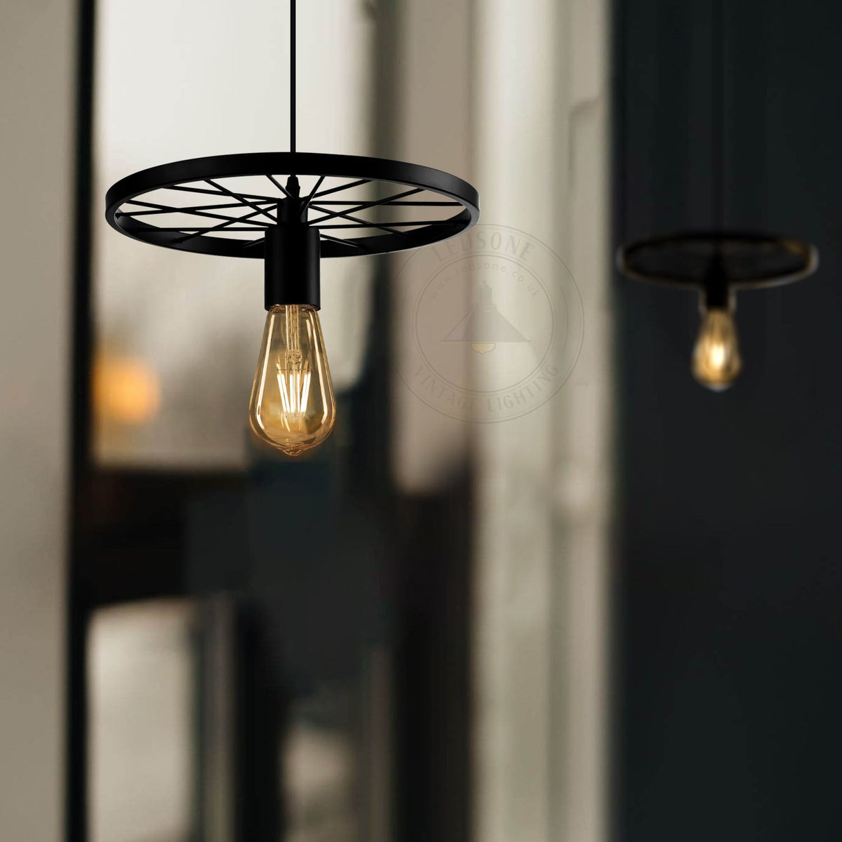 Wagon Wheel Pendant Light – 30 cm, E27, 5 Finishes - photo 5