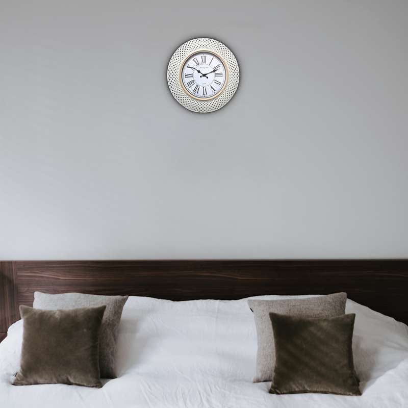 Retro White Lattice Wall Clock – 40.6 cm, Roman Numerals, Gold-Tone Ring - photo 3
