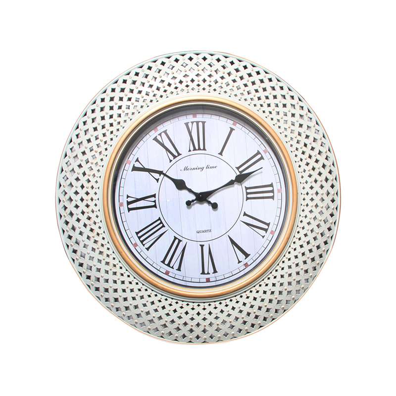 Retro White Lattice Wall Clock – 40.6 cm, Roman Numerals, Gold-Tone Ring