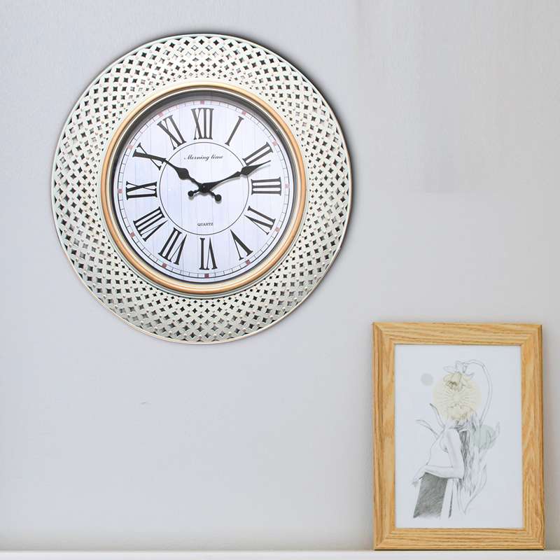 Retro White Lattice Wall Clock – 40.6 cm, Roman Numerals, Gold-Tone Ring - photo 2