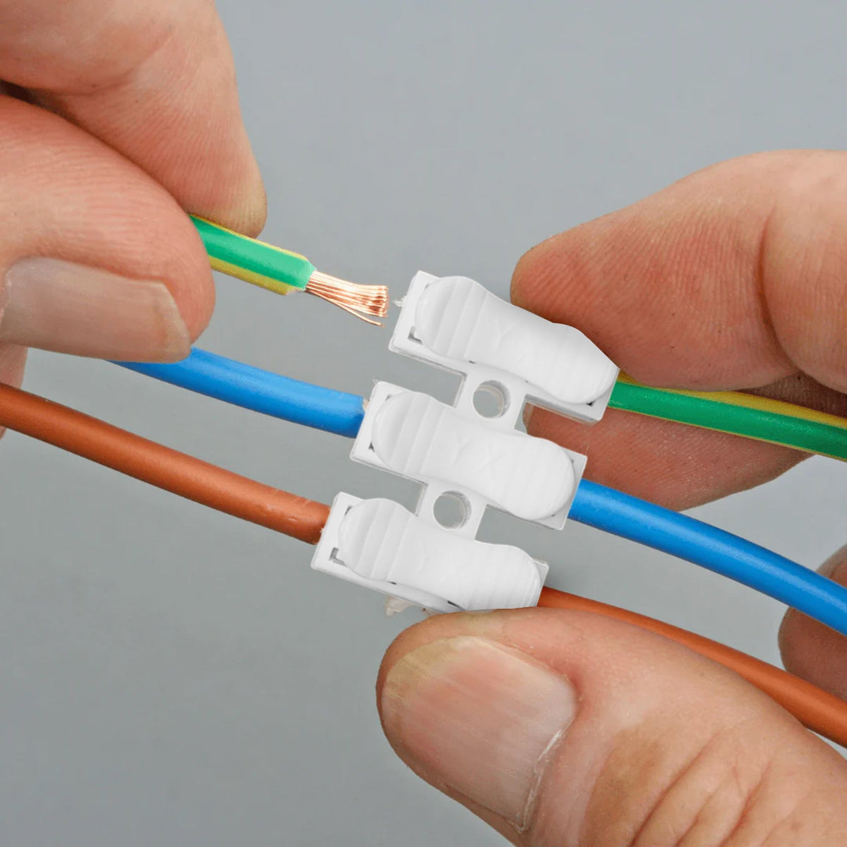 Self-Locking Quick Splice Wire Connectors 250V - photo 3