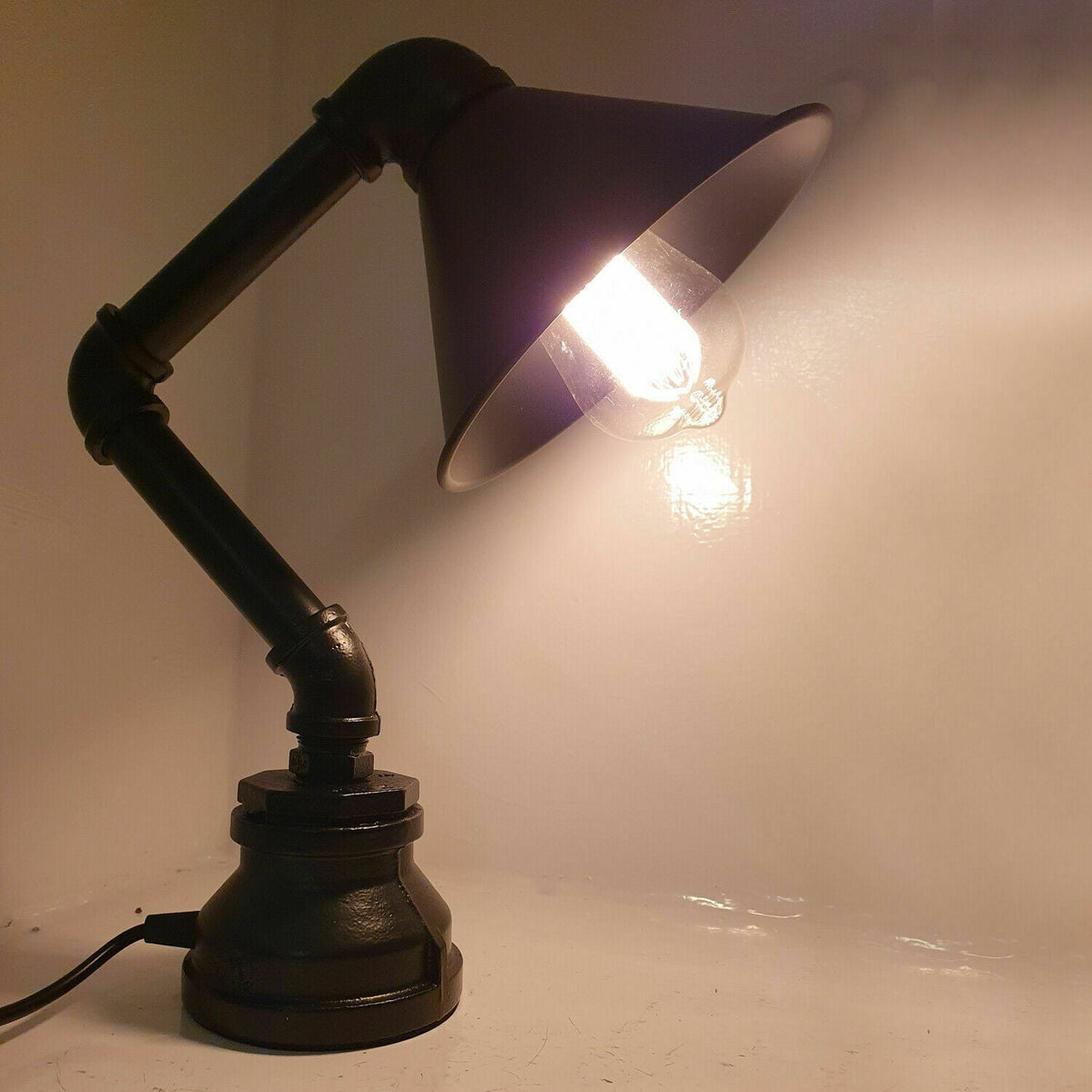 Steampunk Water Pipe Table Lamp with Shade E27 - photo 3