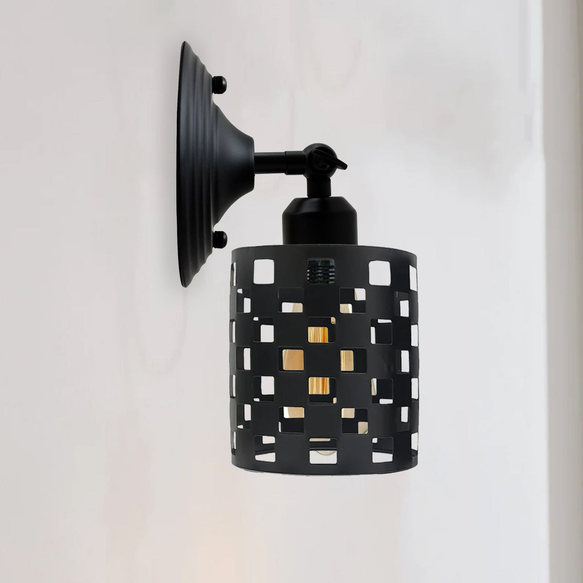 Wall Sconce with Perforated Cage – Black or Brushed Copper, E27